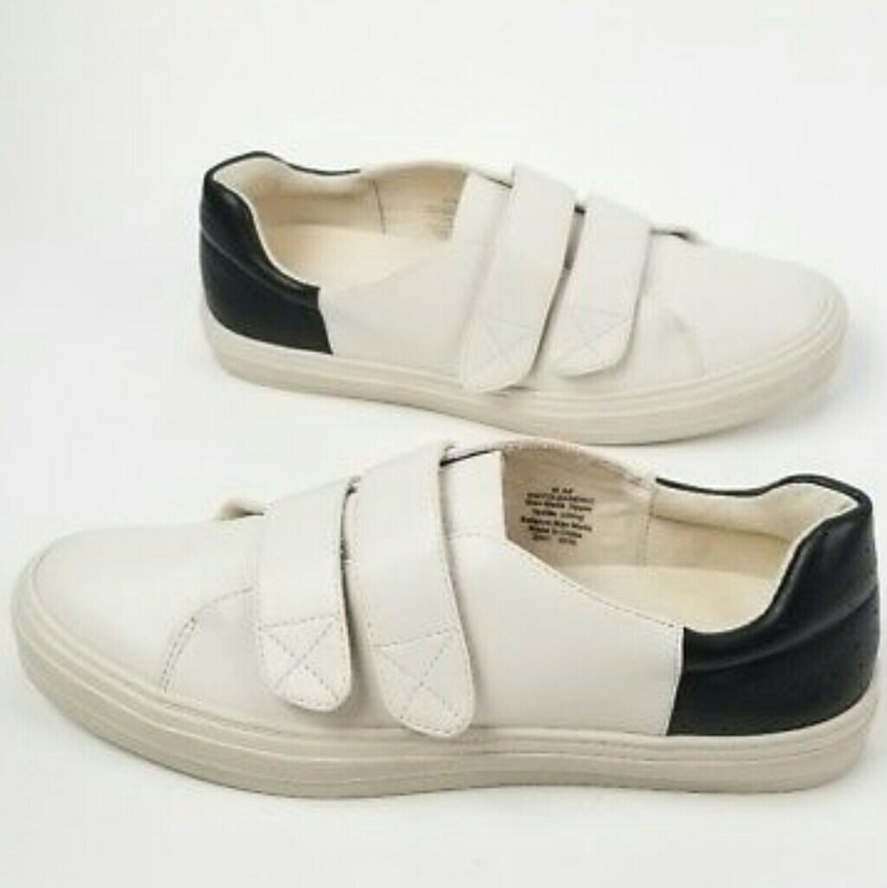 Sold Nine West Low Top Slip On Fashion Sneakers